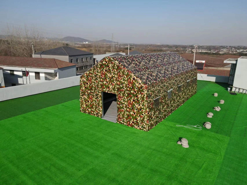 5.5 * 10.5 meter camouflage inflatable tent