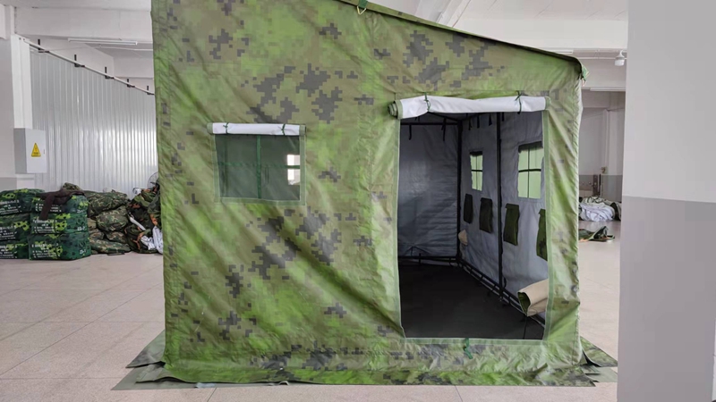 Car side shower tent